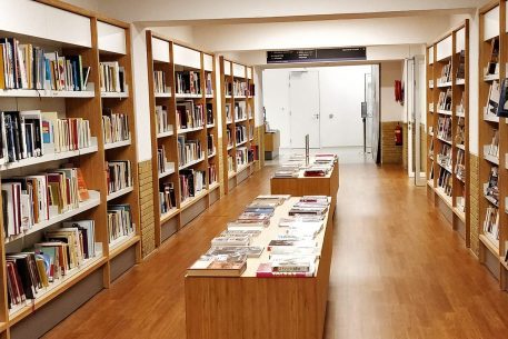 Vika levert boekenkasten bibliotheek Utrecht
